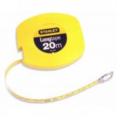 Ruleta 20 m cu carcasa inchisa Stanley